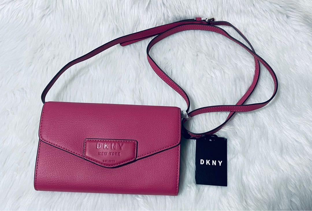 DKNY SULLIVAN CROSSBODY WALLET Women s Fashion Bags Wallets Cross body Bags on Carousell