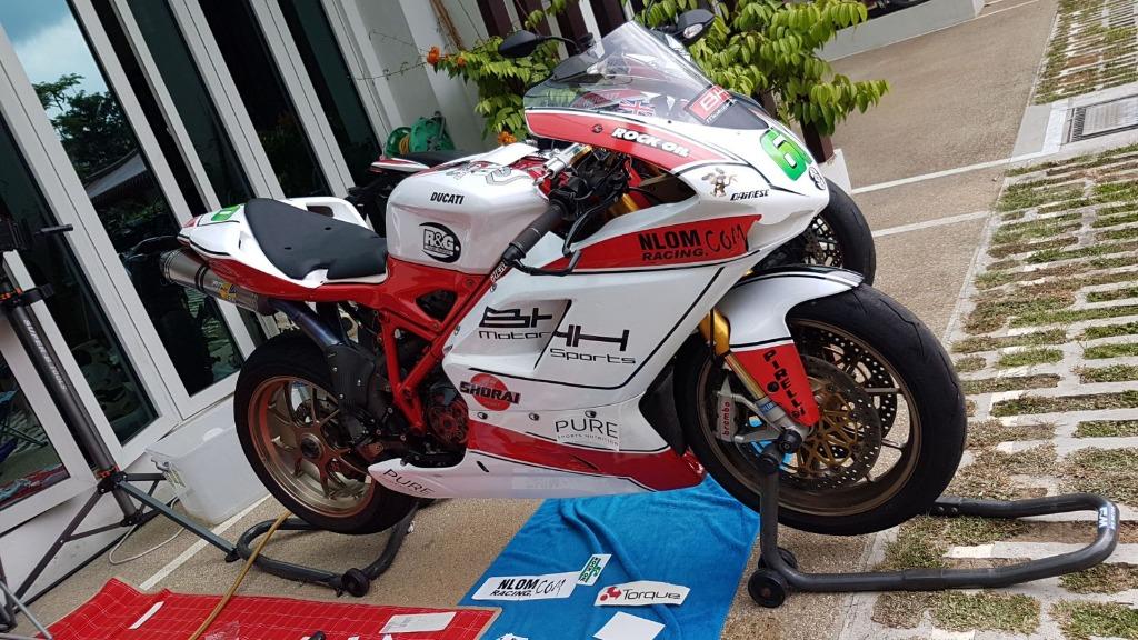 Ducati 1098rs deals
