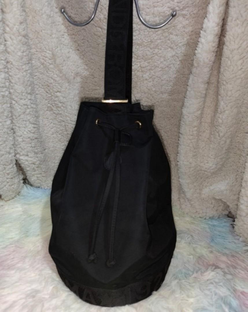 Fendi Drawstring Backpack (Category: Luxury Bags & Wallets) located in Pasig City. Submitted by armoire_deluxe (Listing ID 1112565937, Image 1). Description: Pre❤️ item. In good condition..