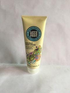 Foot Cream shea butter, avocado oil & peppermint oil imported