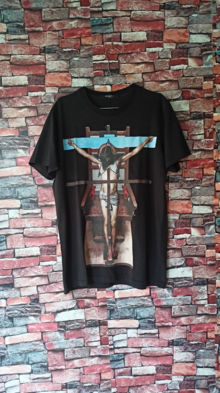 Givenchy outlet jesus cross