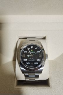 (Category: ) located in . Submitted by eans.watches (Listing ID 1112025158, Image 1). Description: .