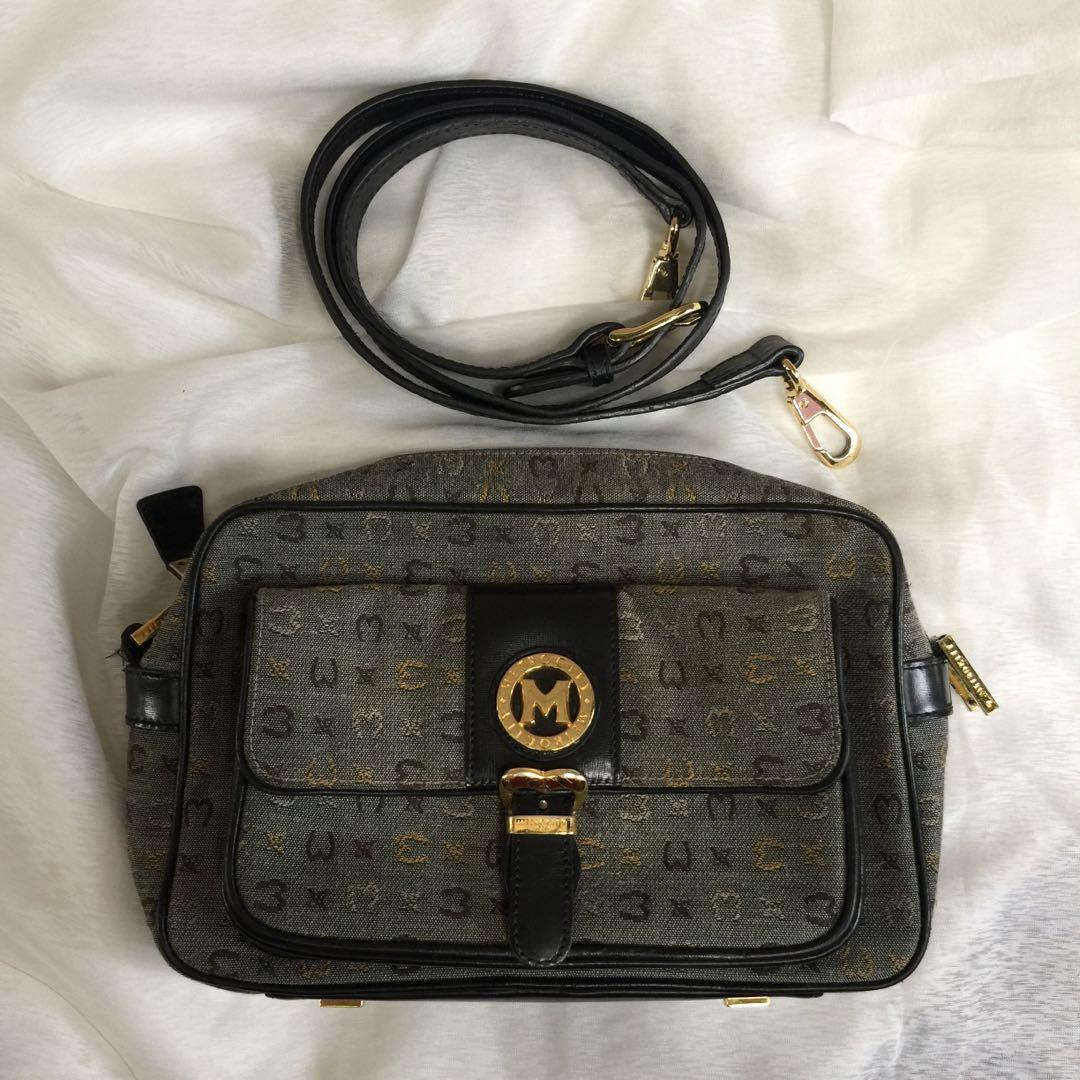 Metrocity Sling Bag, Luxury, Bags & Wallets on Carousell