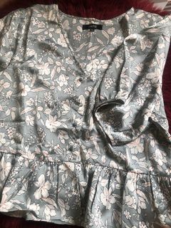 (Category: ) located in . Submitted by aj.closet (Listing ID 1112548600, Image 1). Description: .