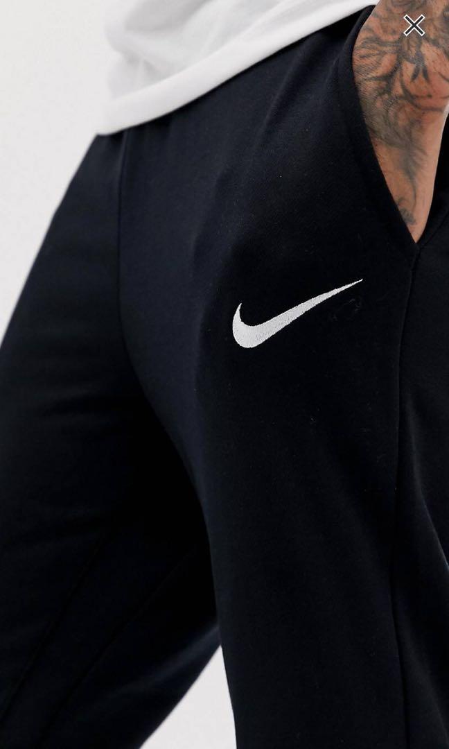 nike training tapered joggers