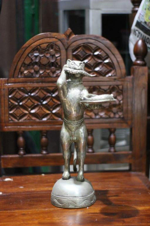Patung Kucing Unik - 109