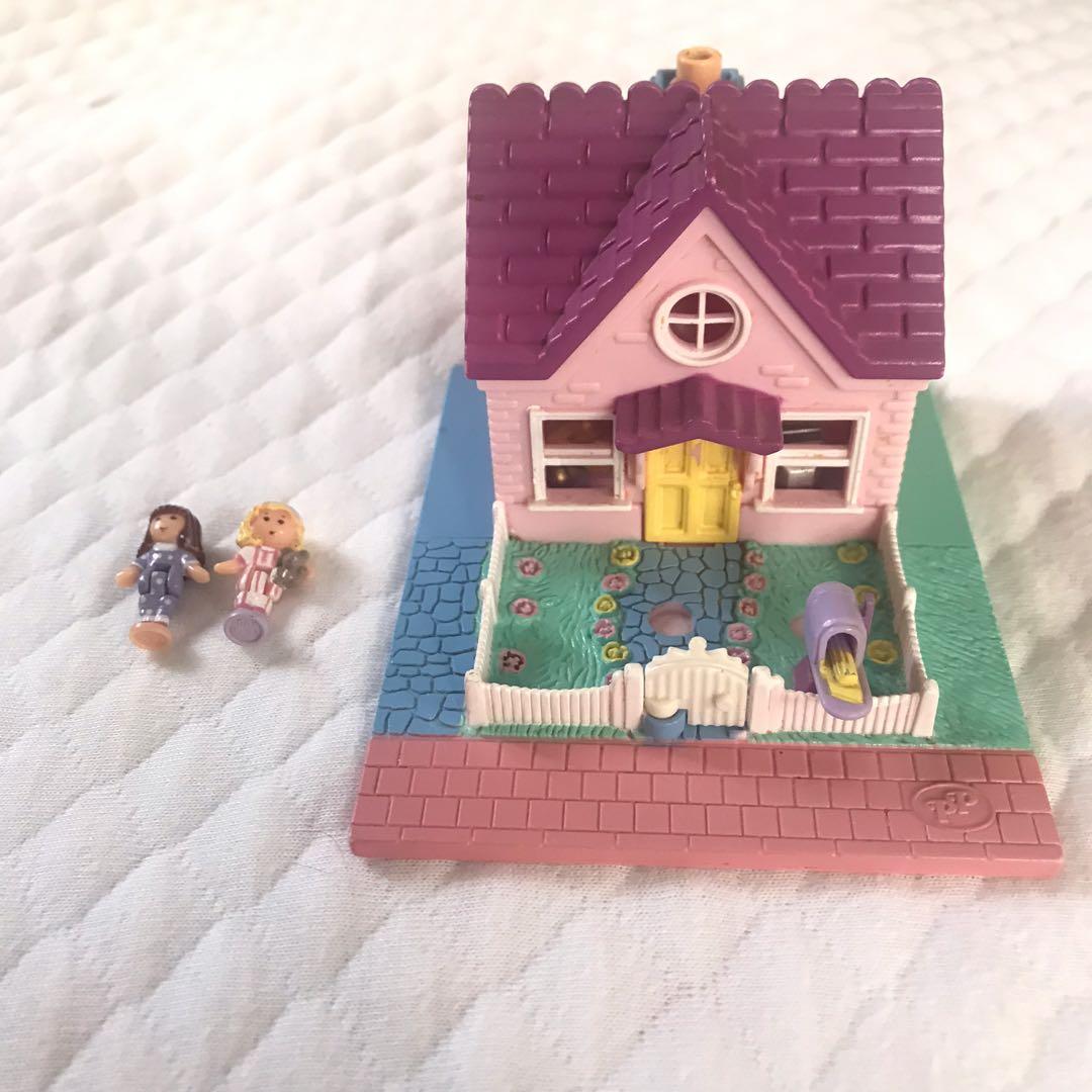 Polly pocket new arrivals cozy cottage