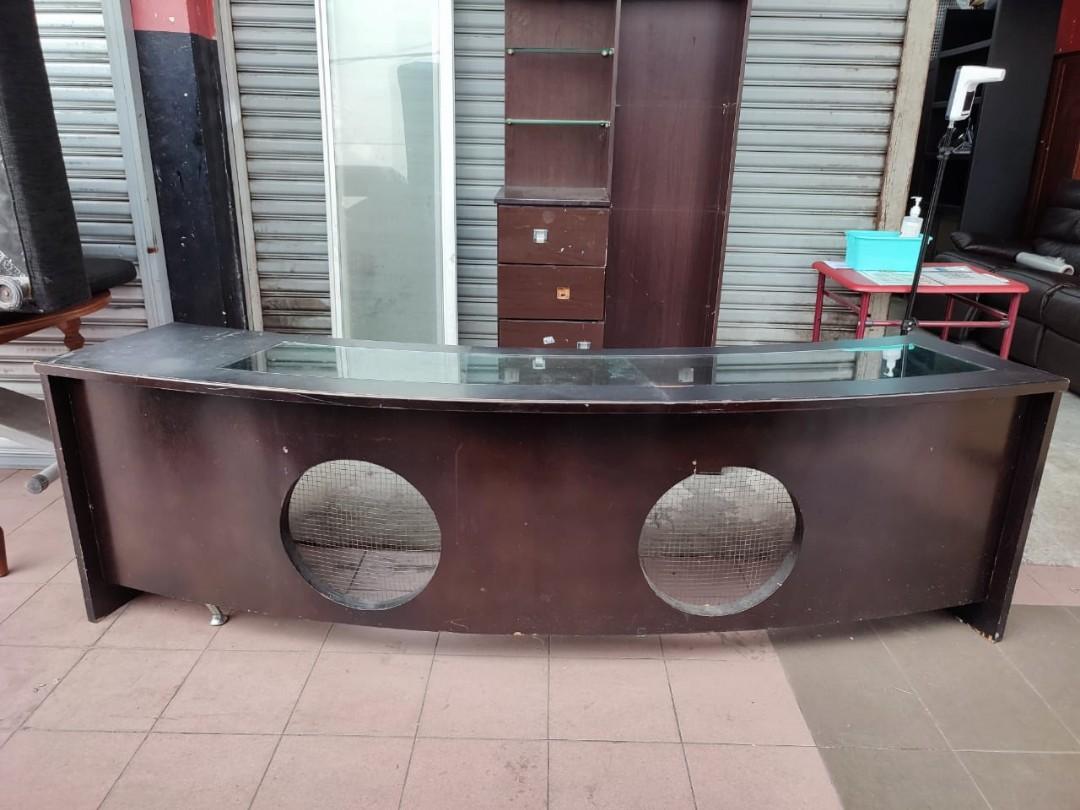 Second hand counter top table for shop