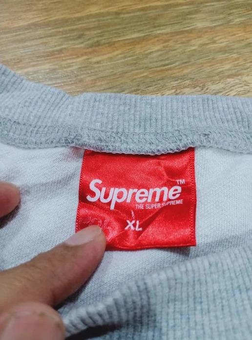 Supreme tag online