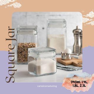 Us Anchor Hocking-  Square Jar 940ml, 1.4L, 1.8L, 2.3L
USA. Anchor Hocking is known for high quality glass bakeware, food storage, serveware, and pantry storage products manufactured

Jar type: Square not Airtight