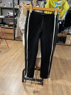 (Category: ) located in . Submitted by iloveclothes.com (Listing ID 1112521936, Image 1). Description: .