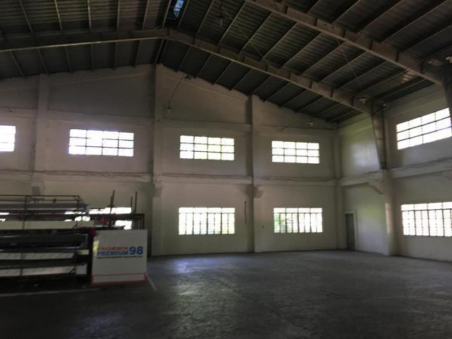 Warehouse for rent in Cabuyao (Category: Commercial) located in Paranaque City. Submitted by dominiclorico (Listing ID 240137364, Image 3). Description: Warehouse for rent in Cabuyao Laguna Floor area: 1188 sqm Near SLEX exit, PEZA industrial area, high ceiling with mezzanine office Ratre: Php 315/sqm plus VAT (Php 419,126) Terms: 3 months advance, 3 months deposit, 3 year lease terms .