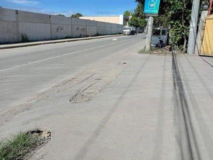 Commercial Lot with Bldg Along North Coastal Road for Sale in Liloan, 