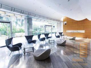 FOR SALE Stylish Executive Studio in Icon Residences across Manila Golf