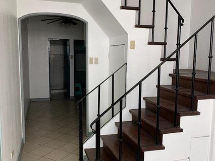 For lease Apartment 2 bedrooms Makati