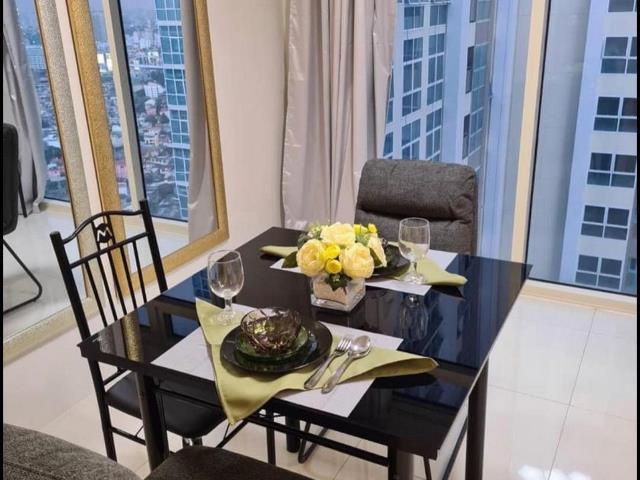 Central Park West- Interior Unit 2BR For Rush Rent (Category: Apartments & Condos) located in Manila. Submitted by iamcliffordpadilla (Listing ID 1046138326, Image 2). Description: For Rent: Central Park West 2bedroom 76sqm Brand new Nicely furnish With 1 Parking Slot 65,000/month Negotiable.