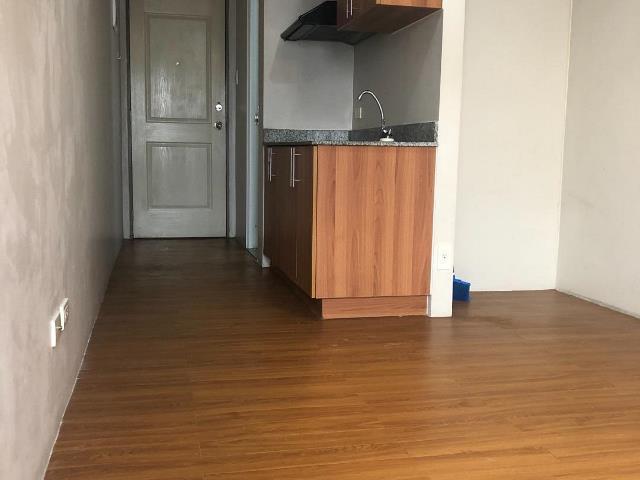 Studio Unit in Hampton Gardens Pasig (Category: Apartments & Condos) located in Pasig City. Submitted by liza.ordonio (Listing ID 1141858126, Image 3). Description: Hampton Studio Unit 2M net of 6% capital gains tax Clean Title.