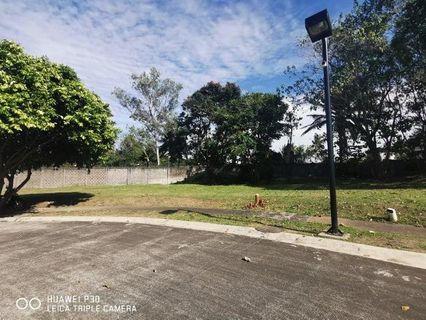 401- sqm Lot for Sale in South Forbes Tokyo Mansions  (End Lot).