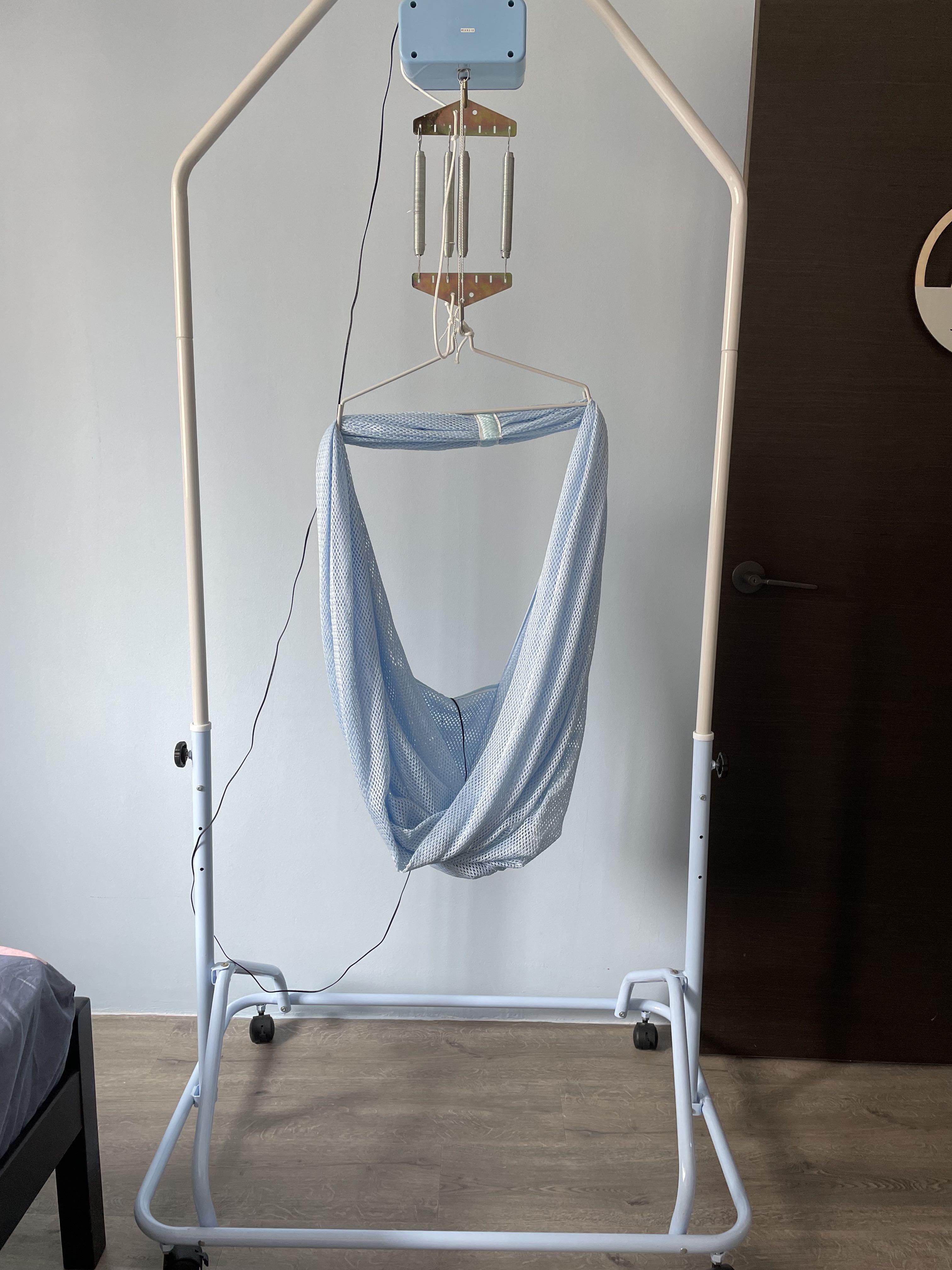 Baby cradle stand. Spring Cot Frame automatic Hammock Sarong Yao Lan