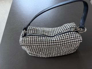 （分類：）位於 。 由 lukynxpxi 提交（商品編號 1134702817，圖片 1）。簡介： 。