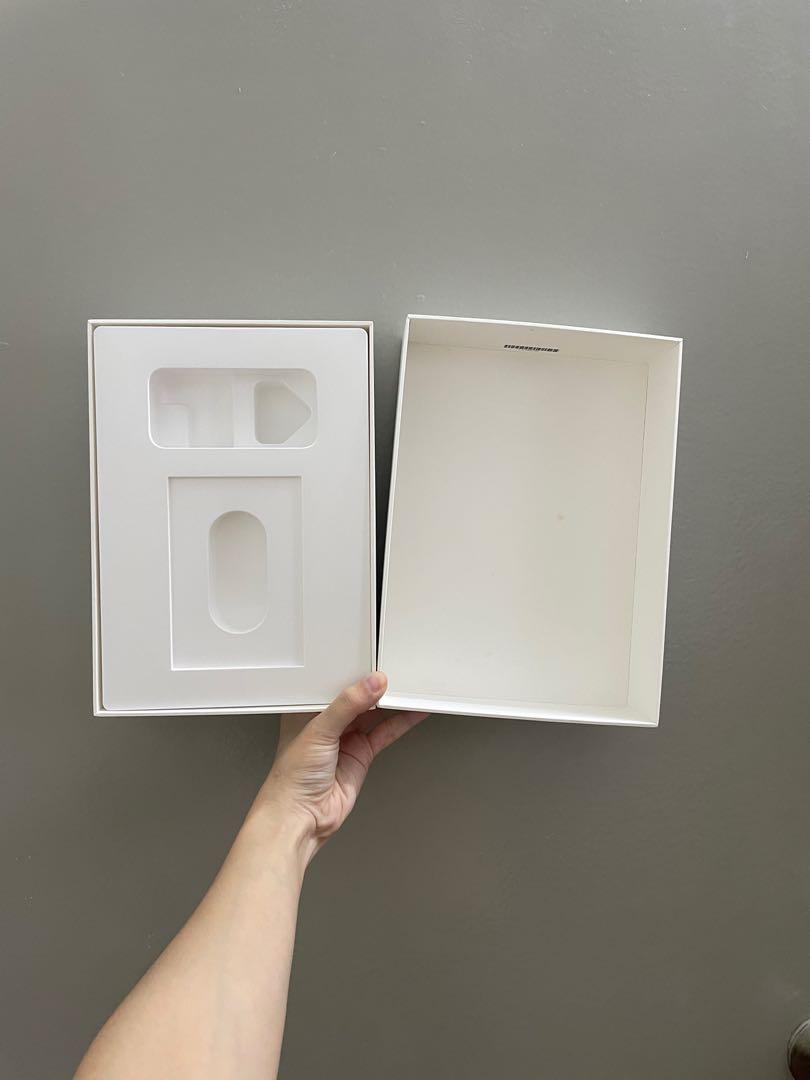 Box only] iPad Air 2 Box, Mobile Phones & Gadgets, Mobile & Gadget  Accessories, Other Mobile & Gadget Accessories on Carousell
