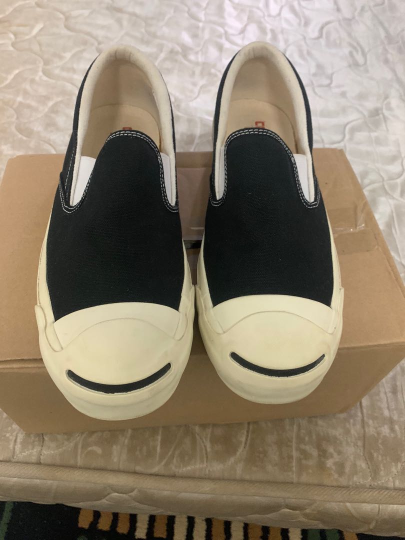 converse beams slip on