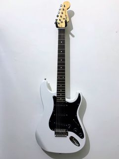 (Category: ) located in . Submitted by guitaring (Listing ID 1134694969, Image 1). Description: .