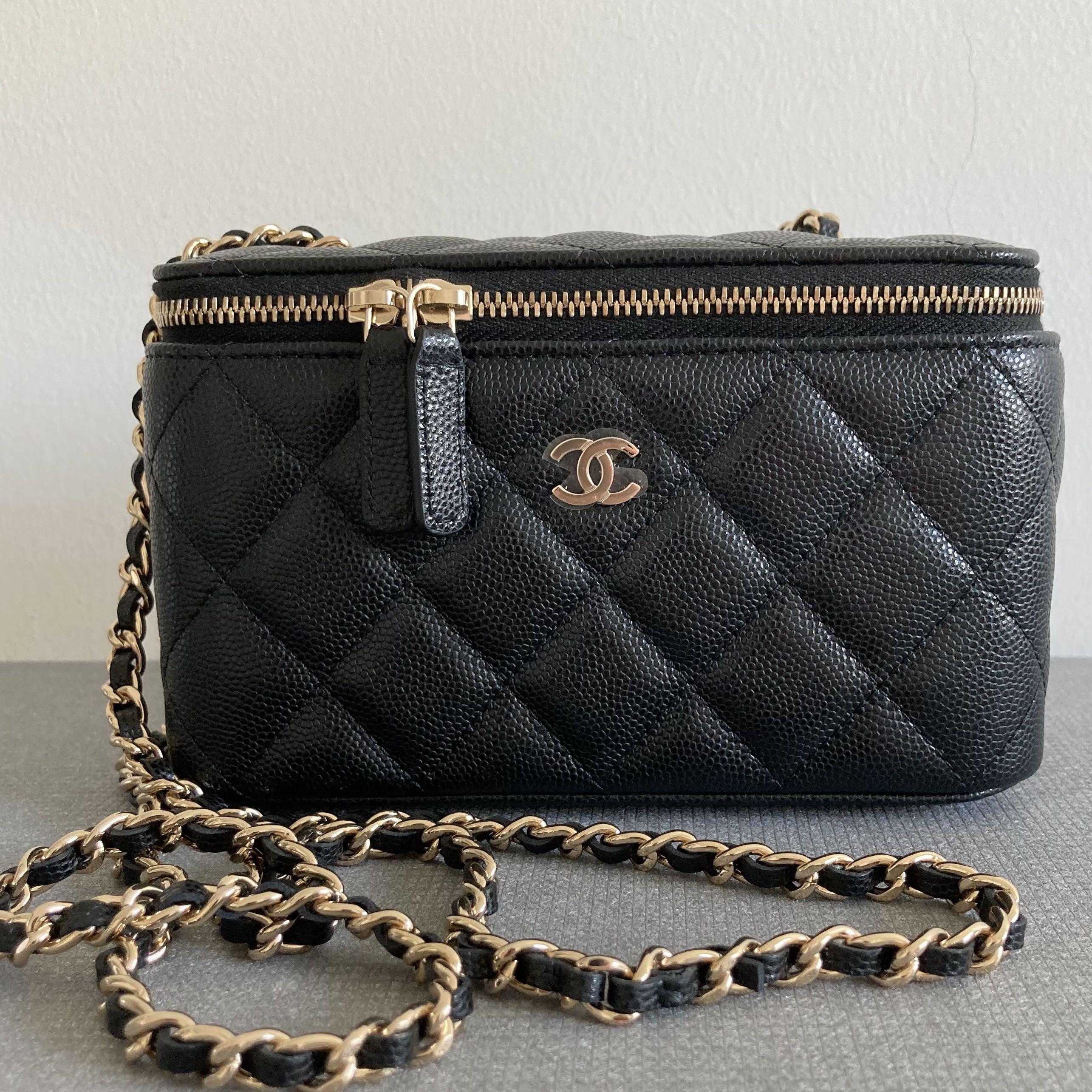 3 days sale @ $4590 Full set 22c Chanel Classic Small Vanity Caviar Case in  GHW