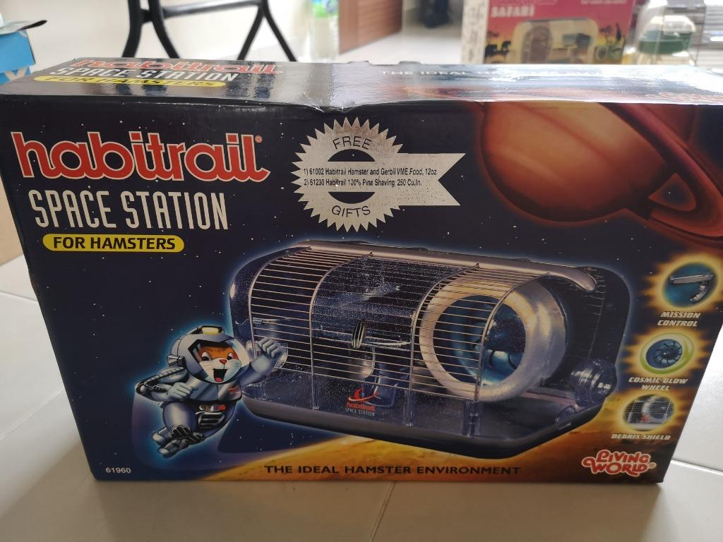Habitrail space new arrivals station hamster cage