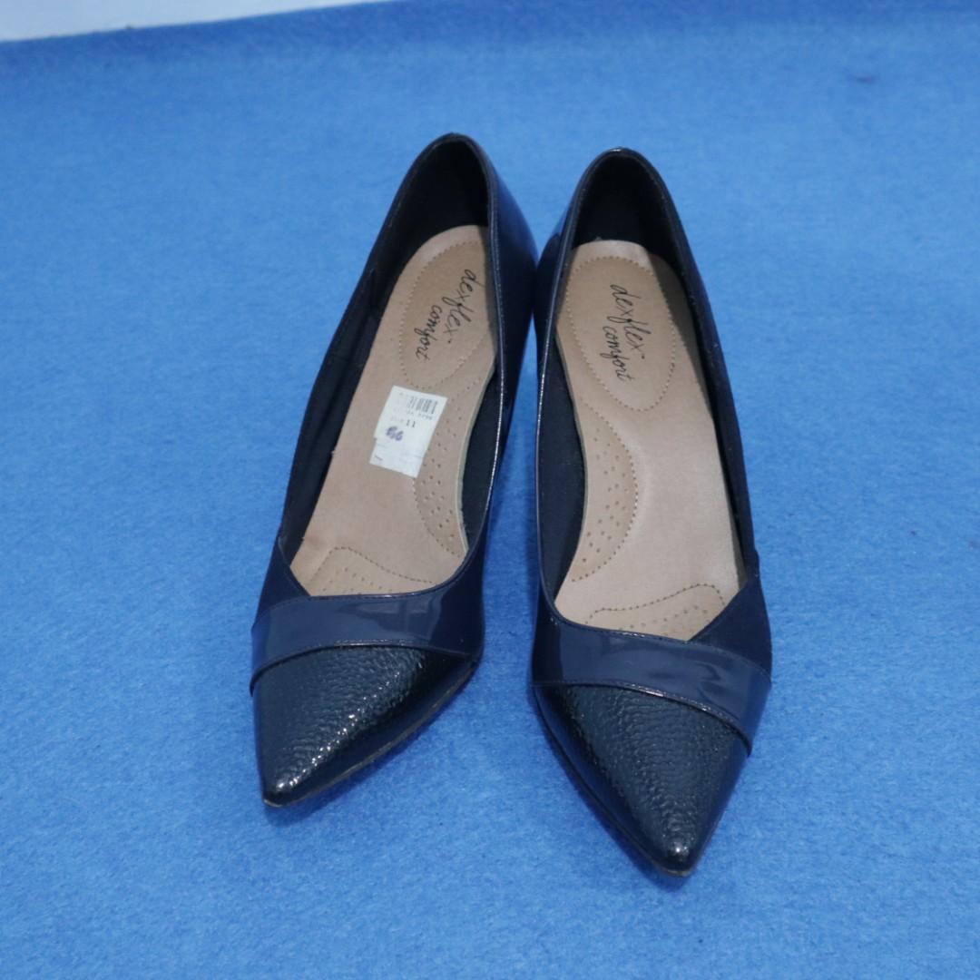 Payless Shoesource Navy Blue Heels Payless Navy Blue Heels Payless
