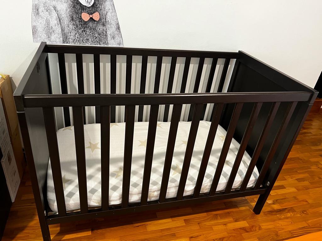 Ikea compact deals cot