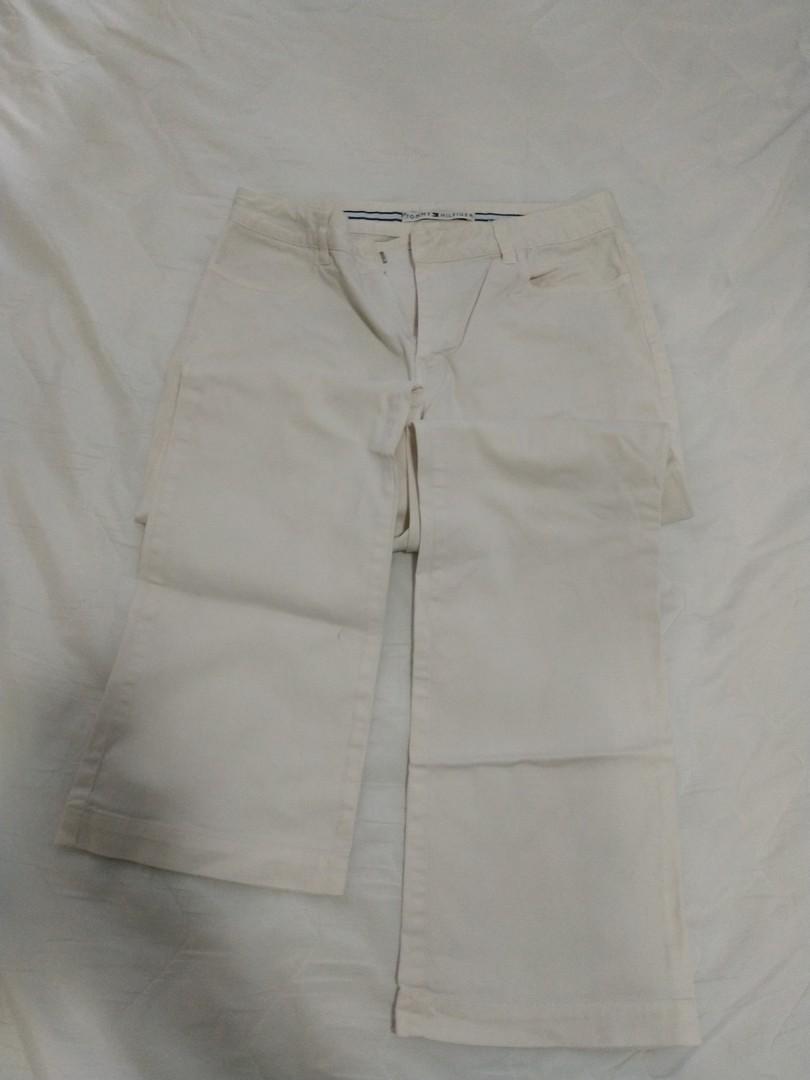 Forfatning Den fremmede helgen Ladies Tommy Hilfiger Carrot cut pants size 8 . Slight red mark on front  side but almost invisible, Women's Fashion, Bottoms, Jeans & Leggings on  Carousell