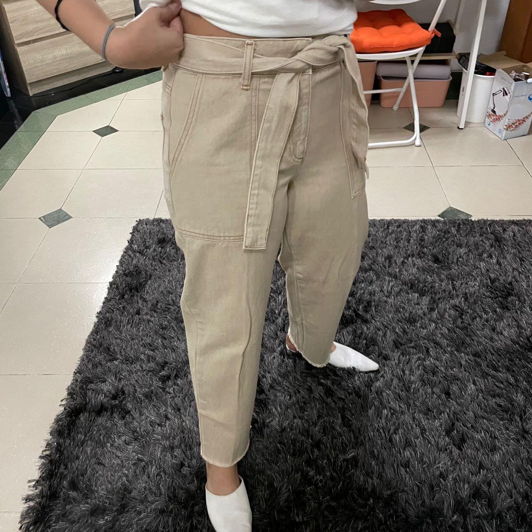 Mango Beige Slouchy Jeans, Fesyen Wanita, Pakaian Wanita, Bawahan di  Carousell