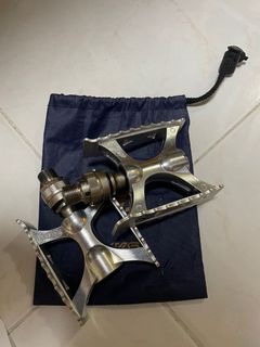 （分類：）位於 。 由 aweklck 提交（商品編號 1134809434，圖片 1）。簡介： 。