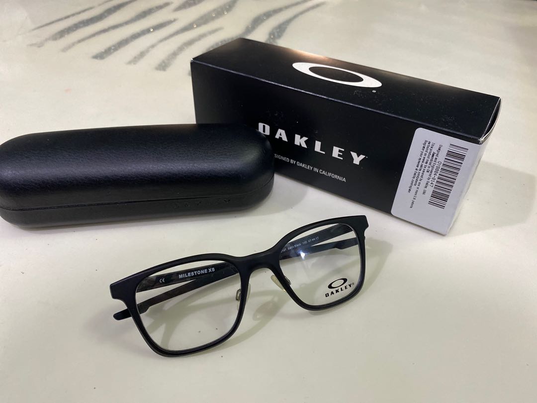 Oakley outlet milestone xs
