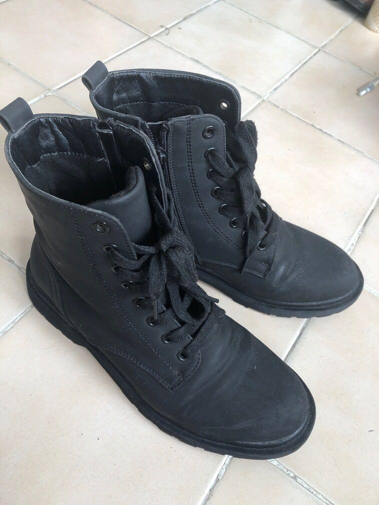 Primark doc martens top