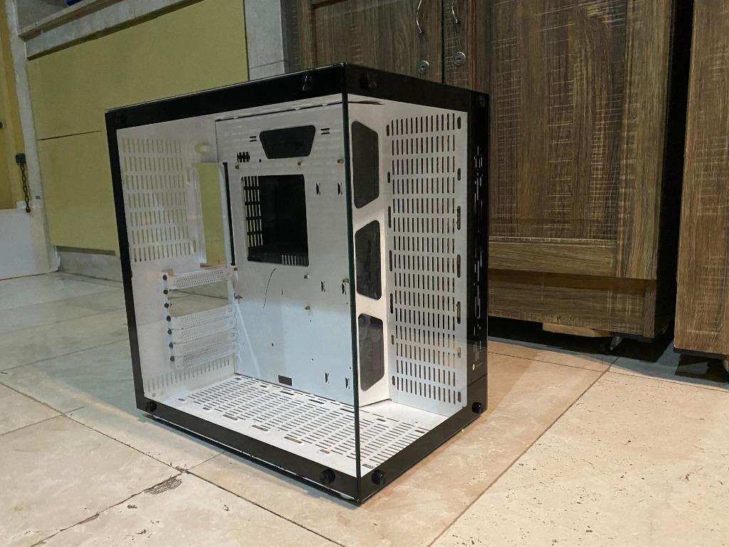 Robin 2 Coolman Dual Chamber Case (White), Computers & Tech, Parts ...