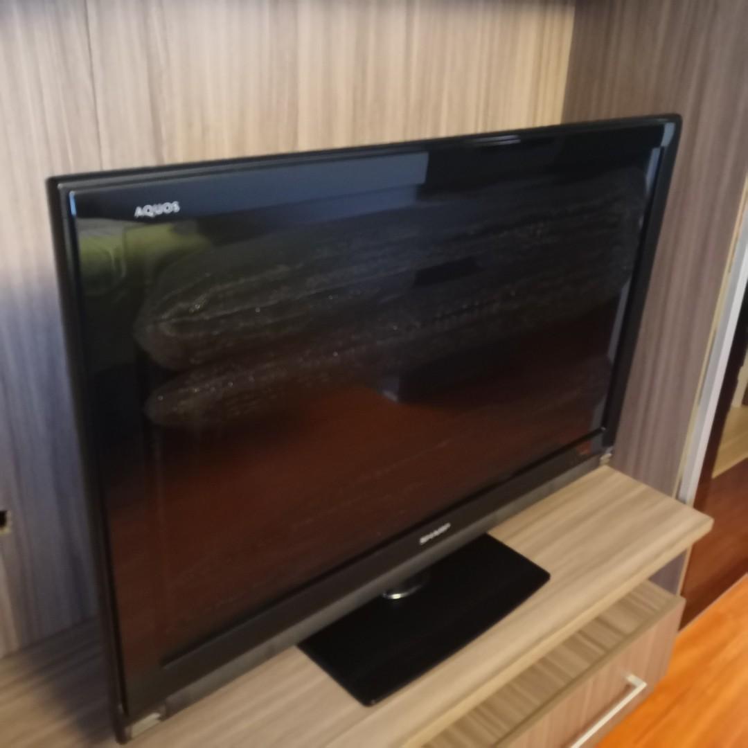 Sharp Aquos 40 inch TV (Defective & Not Functioning), TV & Home Appliances, TV & Entertainment