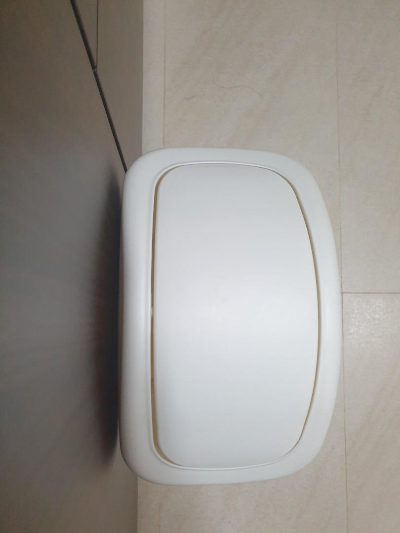 Smooth swing bin from Howards Storage 11.5l slim design like Muji