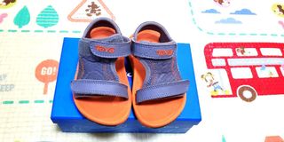 （分類：）位於 。 由 tampest 提交（商品編號 1098927576，圖片 1）。簡介： 。