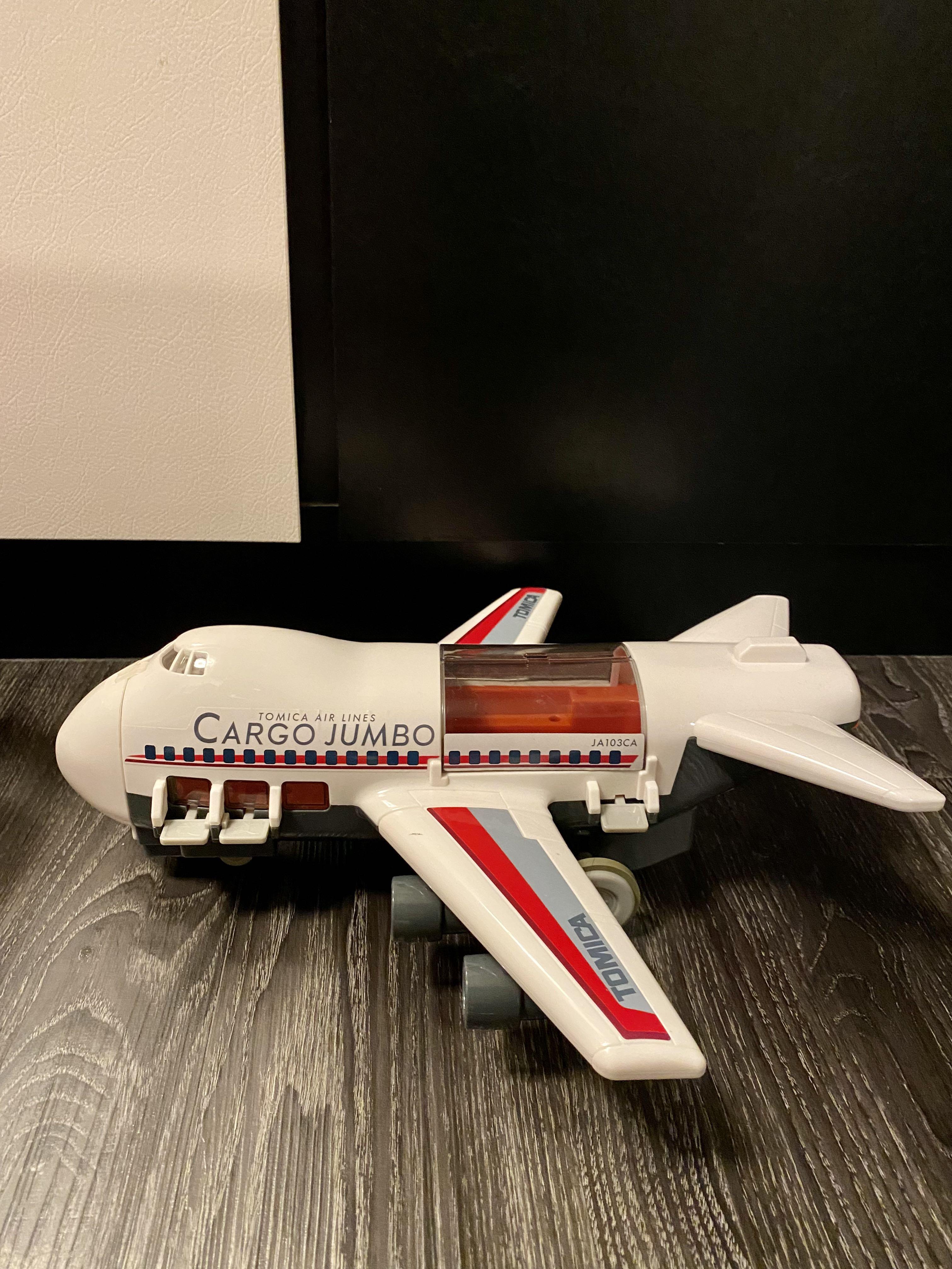 Tomica plane 2025