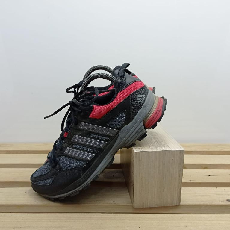 Adidas riot 5 hot sale