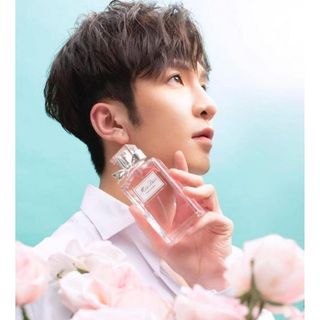 （分類：）位於 。 由 ckftft119 提交（商品編號 1136533883，圖片 1）。簡介： 。
