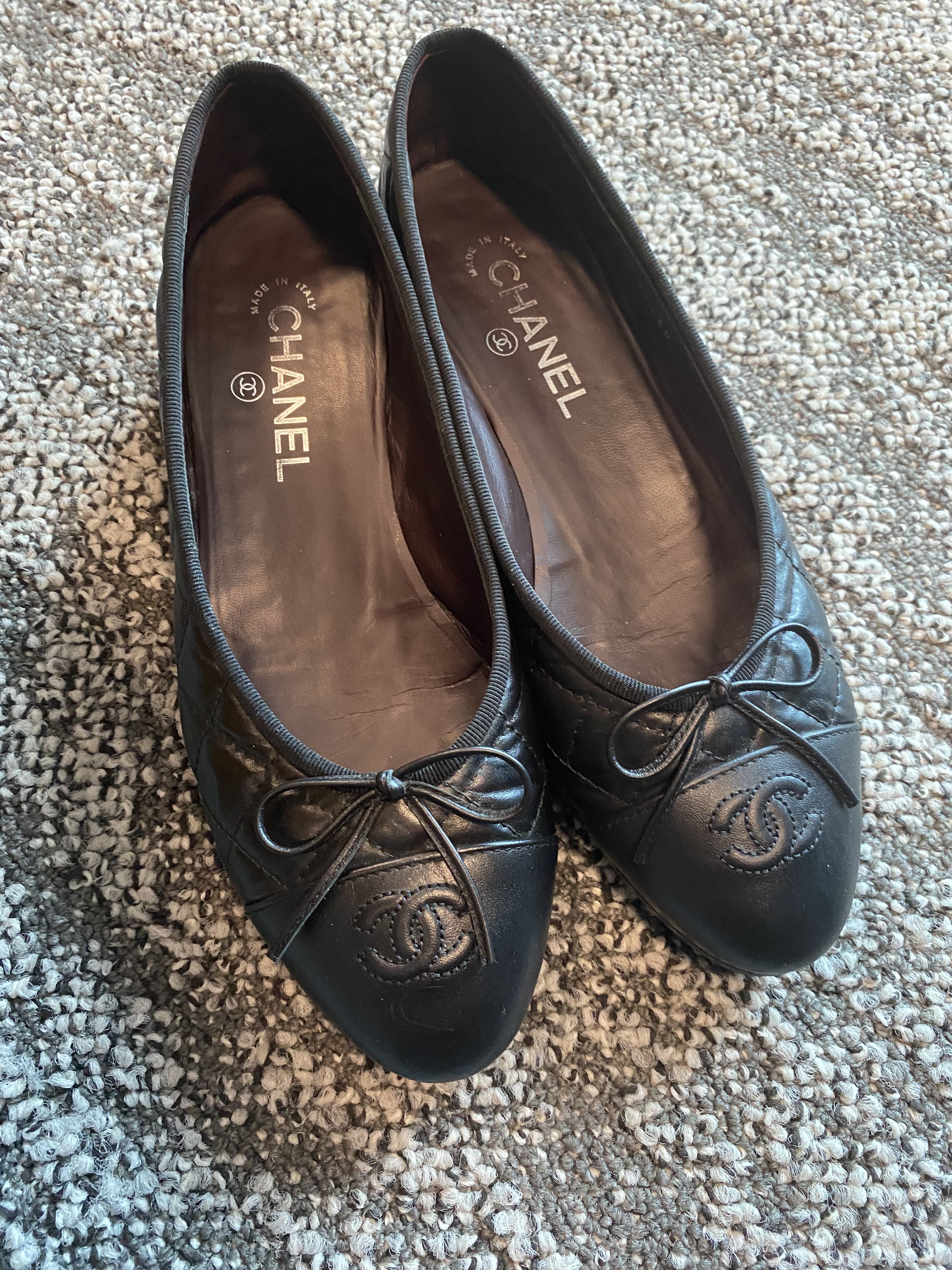 CHANEL CLASSIC BLACK CALFSKIN LEATHER BALLET FLATS 39.5