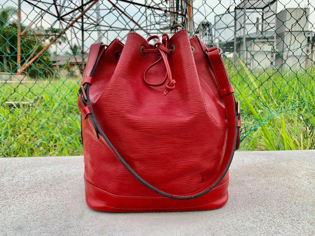 LOUIS VUITTON Epi Leather Red Large Noe Shoulder Bag