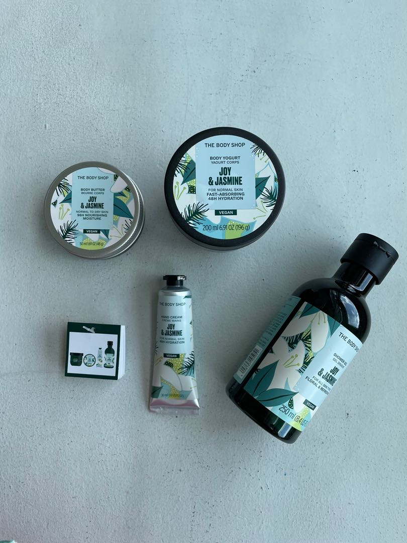 Body Shop Jasmine Gift Set, Beauty & Personal Care, Bath & Body, Body