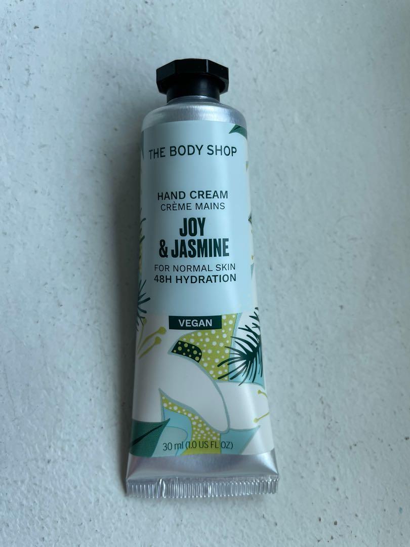 Body Shop Jasmine Gift Set, Beauty & Personal Care, Bath & Body, Body