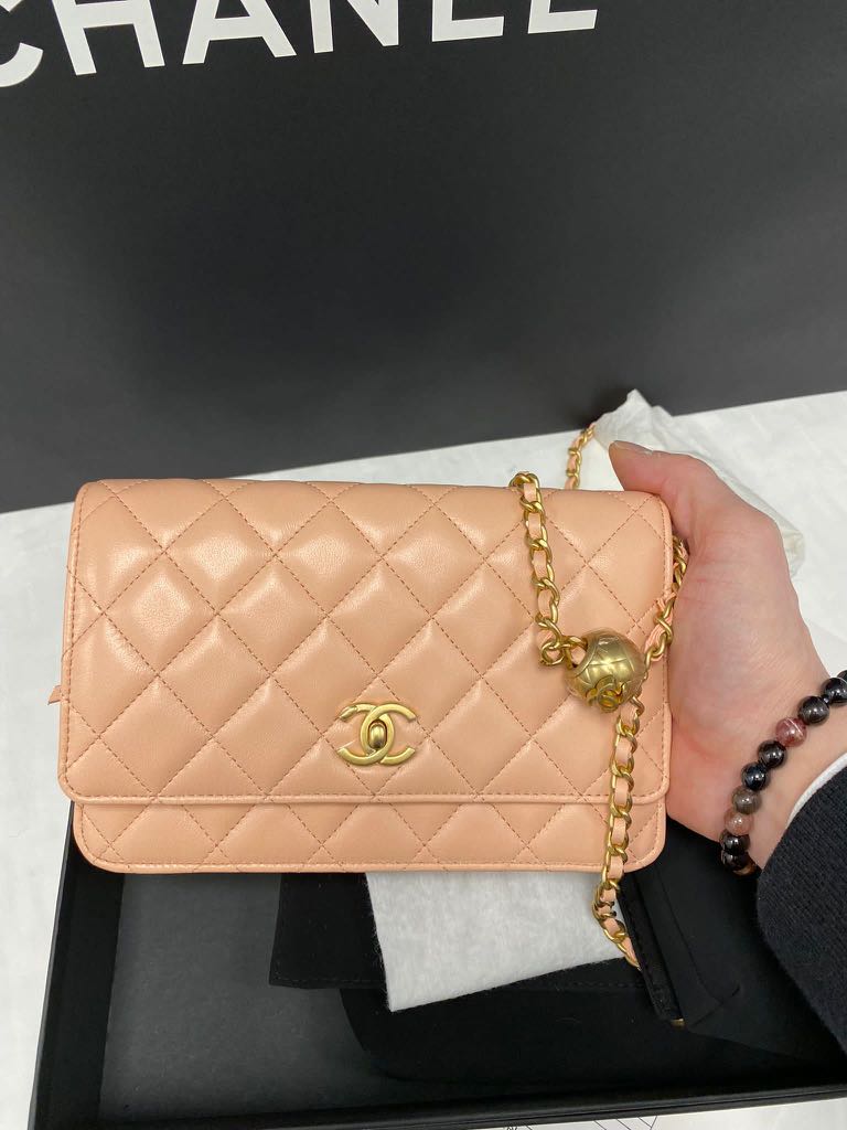 Chanel pearl crush woc wallet on chain, Women's Fashion, Bags & Wallets, Cross-body  Bags on Carousell