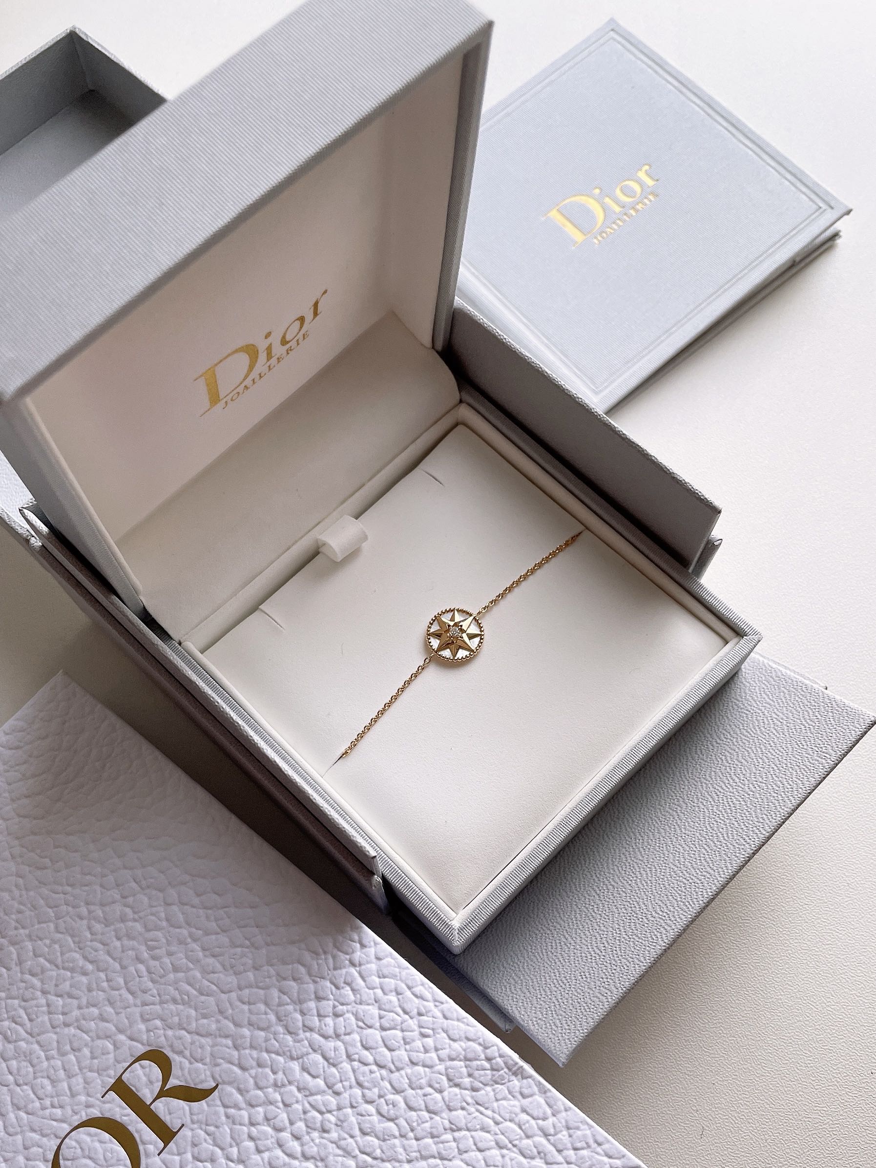 Rose des vents dior bracelet best sale