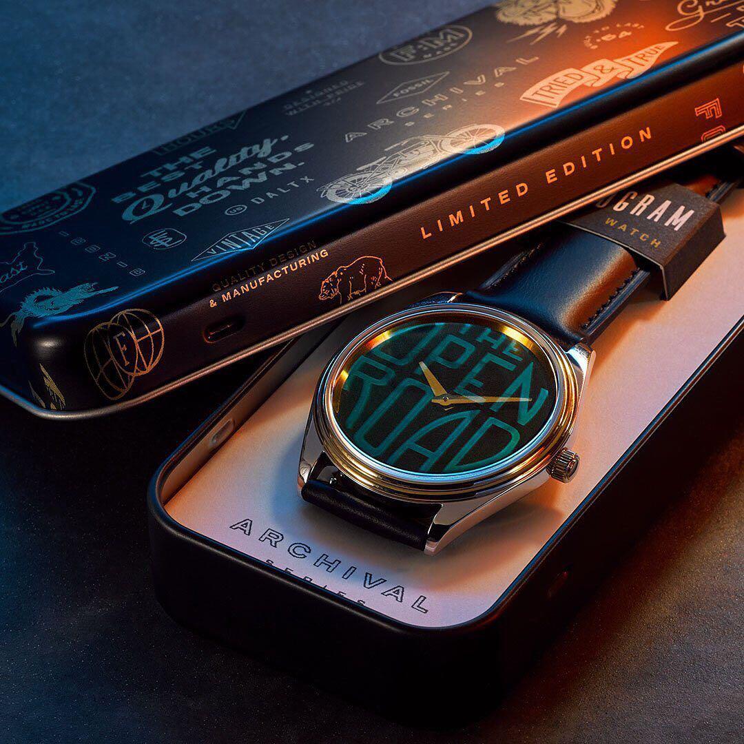 Fossil discount hologram watch